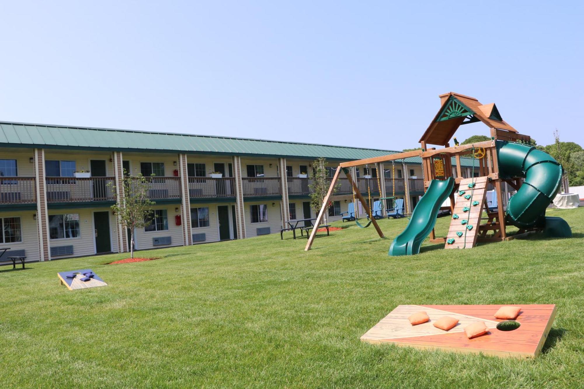 Sunbird Cape Cod Resort West Yarmouth Bagian luar foto
